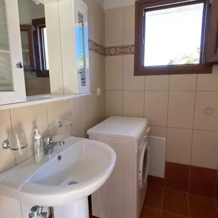 Venetico Beachfront & - Sea View 아파트 아르가시